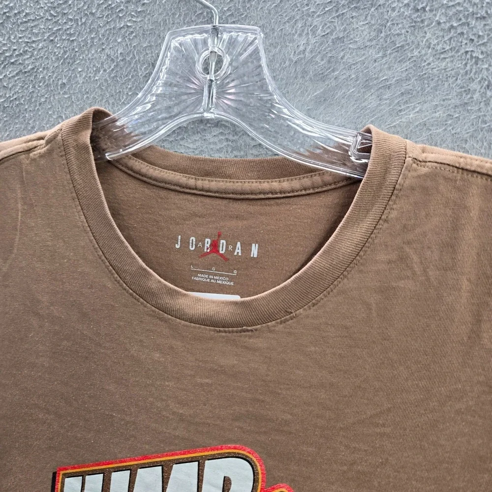 Air Jordan Men Shirt Large Brown Jump Man World Champs Logo Graphic Crew Neck‎